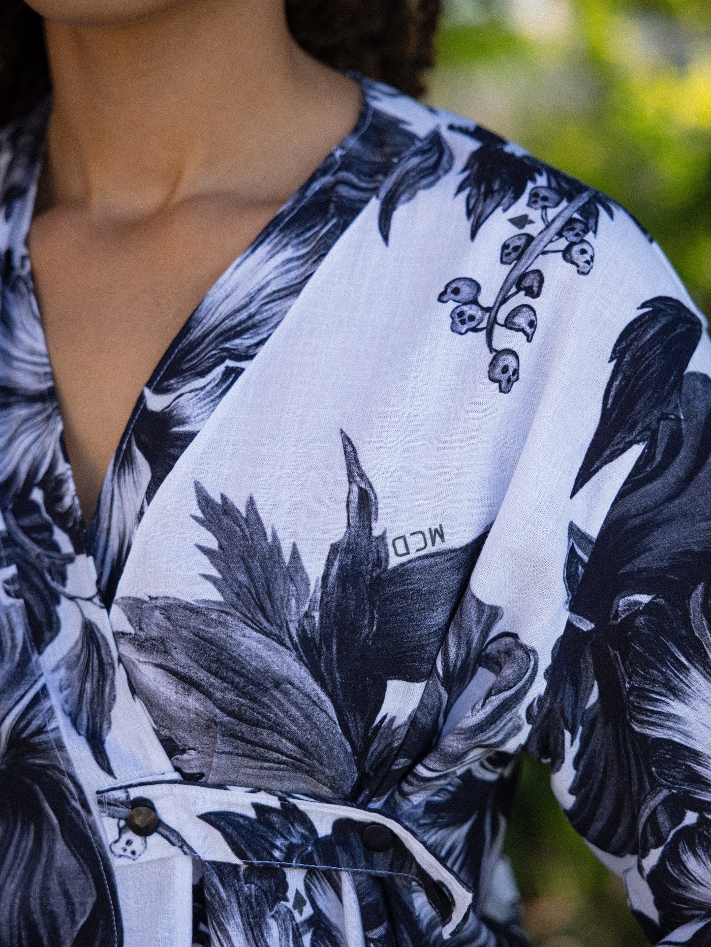 Blouse kimono fleurs noir et blanc manche 3/4