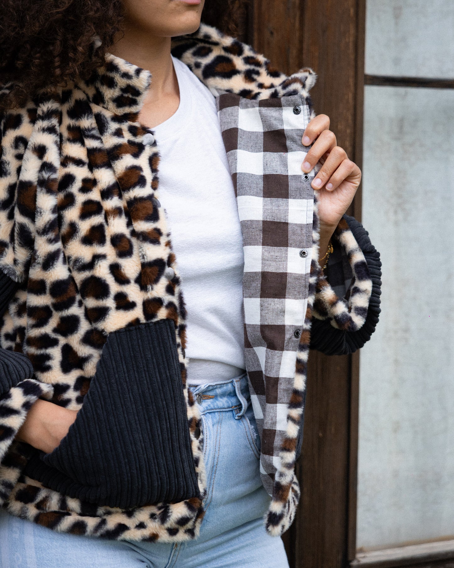 Veste blouson courte fausse fourrure léopard