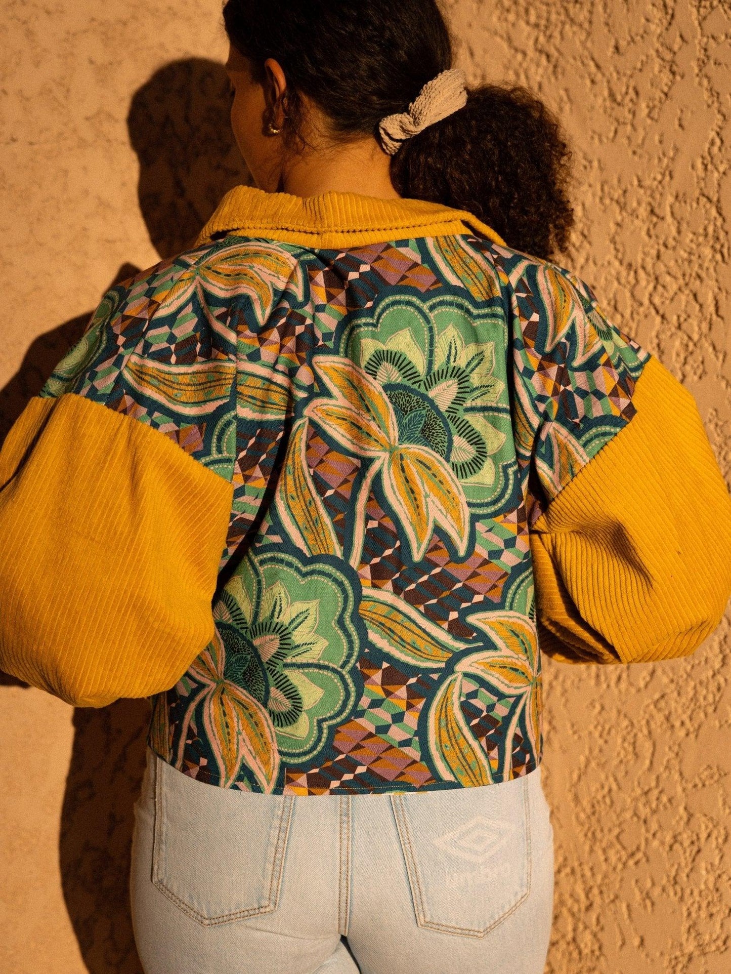 Veste blouson courte- Coton épais imprimé tropical - Mouna | Mode Éco-Responsable Vestes & Sacs Uniques, Faits Main