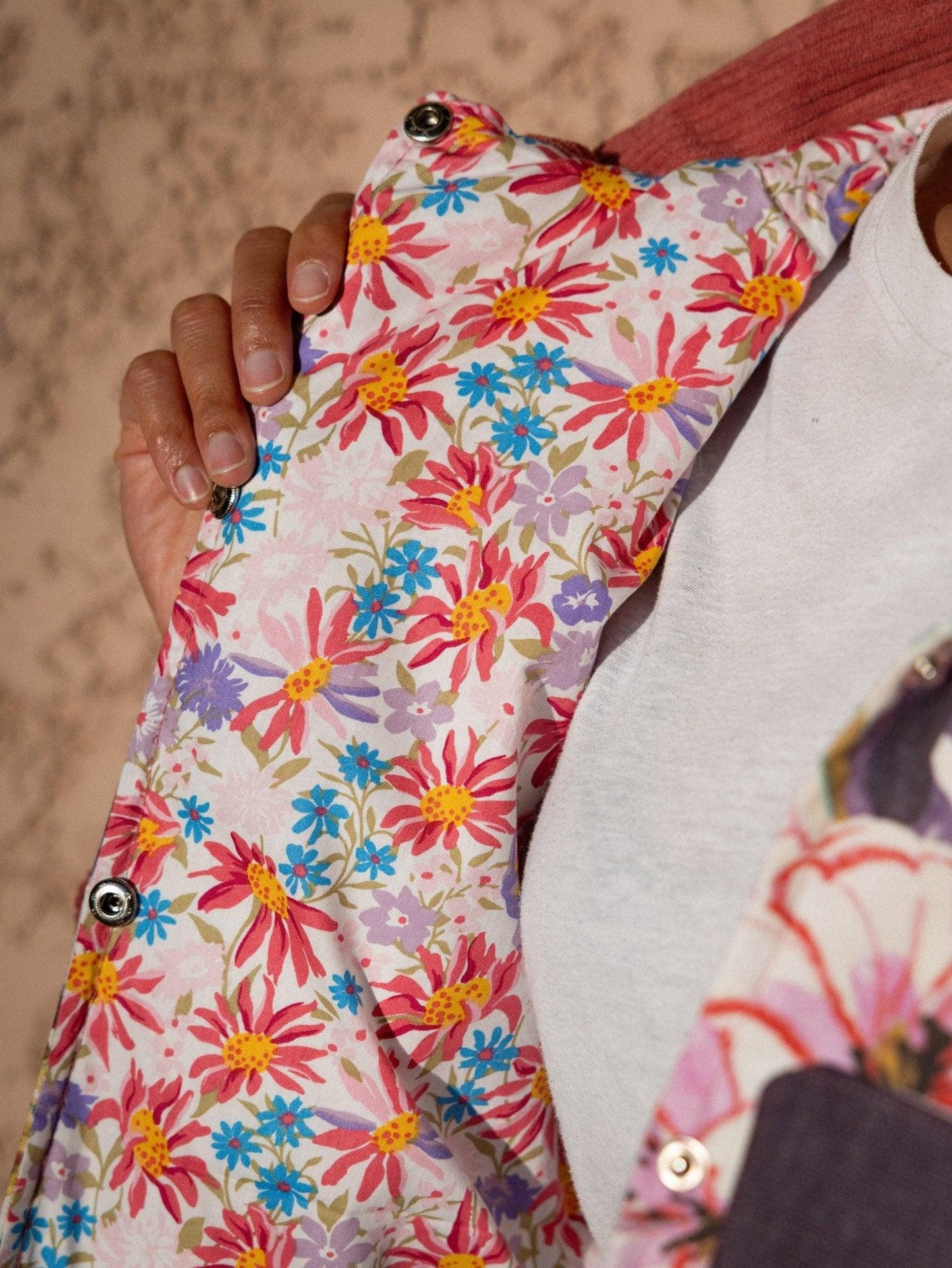 Veste blouson courte- Coton épais motifs floraux - Mouna | Mode Éco-Responsable Vestes & Sacs Uniques, Faits Main
