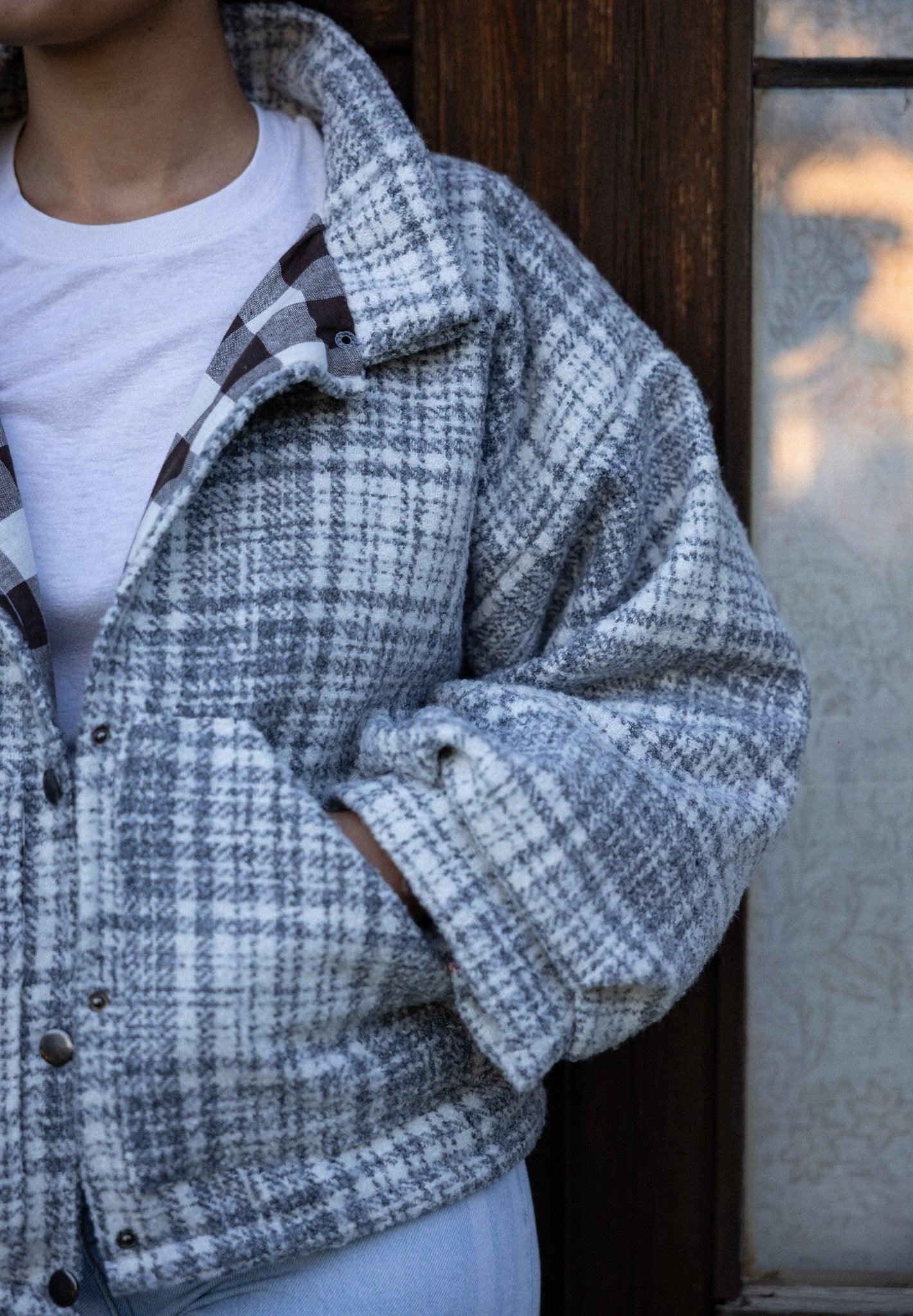 Veste blouson courte- lainage bouclette - Mouna | Mode Éco-Responsable Vestes & Sacs Uniques, Faits Main