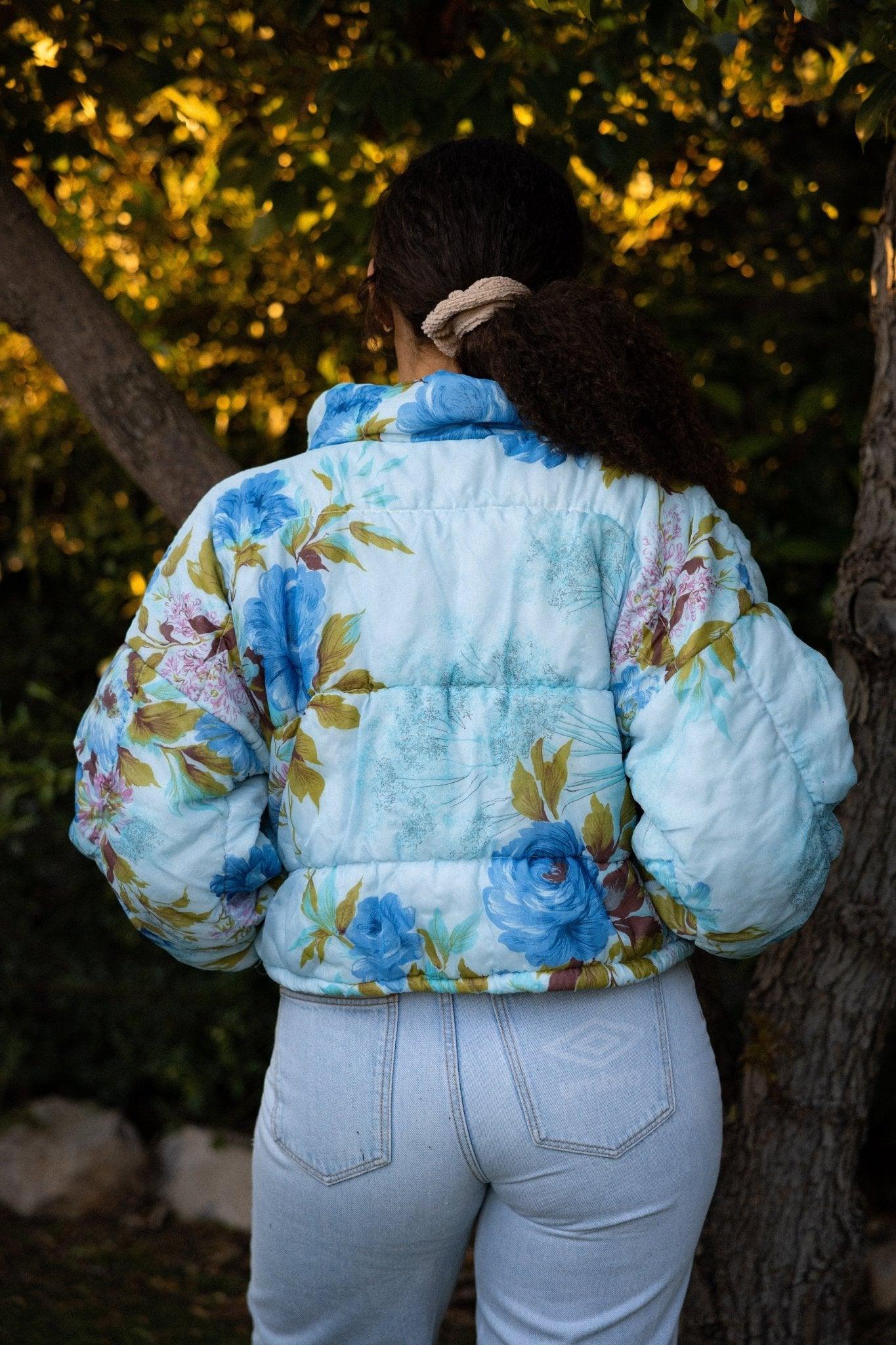 Veste blouson courte- matelassée imprimé fleuri - Mouna | Mode Éco-Responsable Vestes & Sacs Uniques, Faits Main
