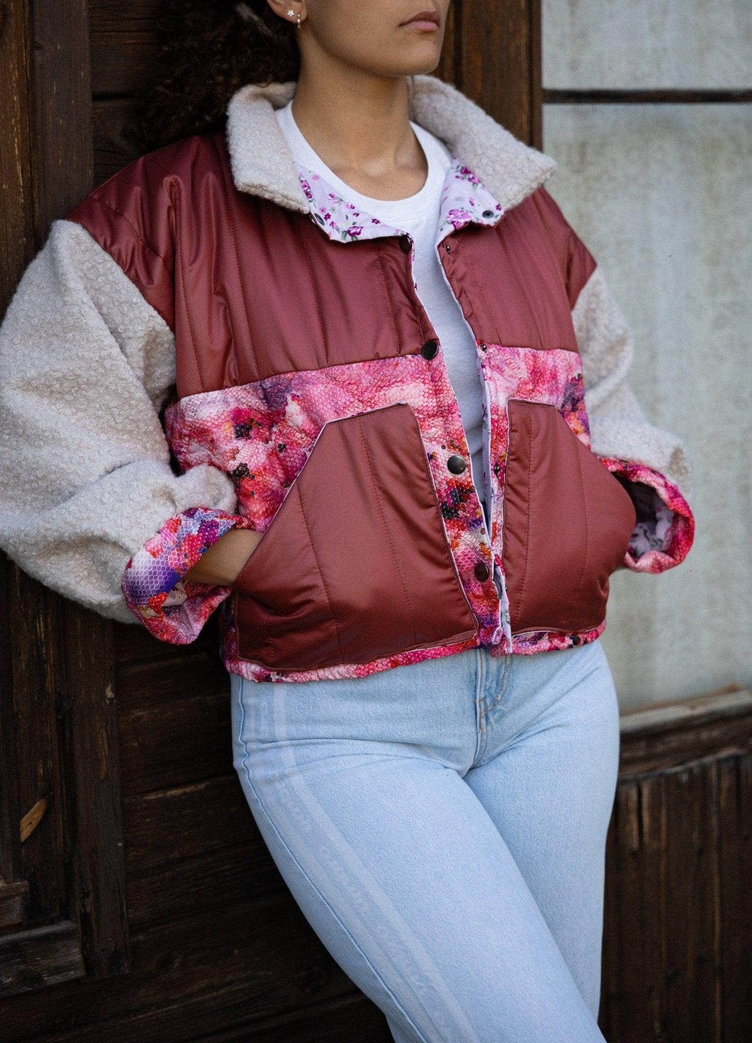 Veste blouson courte- matelassée imprimé snake - Mouna | Mode Éco-Responsable Vestes & Sacs Uniques, Faits Main