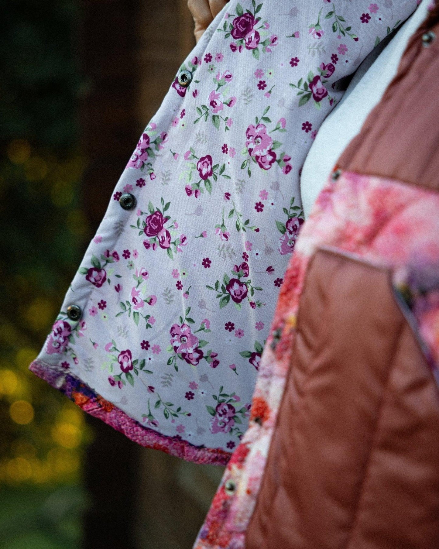 Veste blouson courte- matelassée imprimé snake - Mouna | Mode Éco-Responsable Vestes & Sacs Uniques, Faits Main