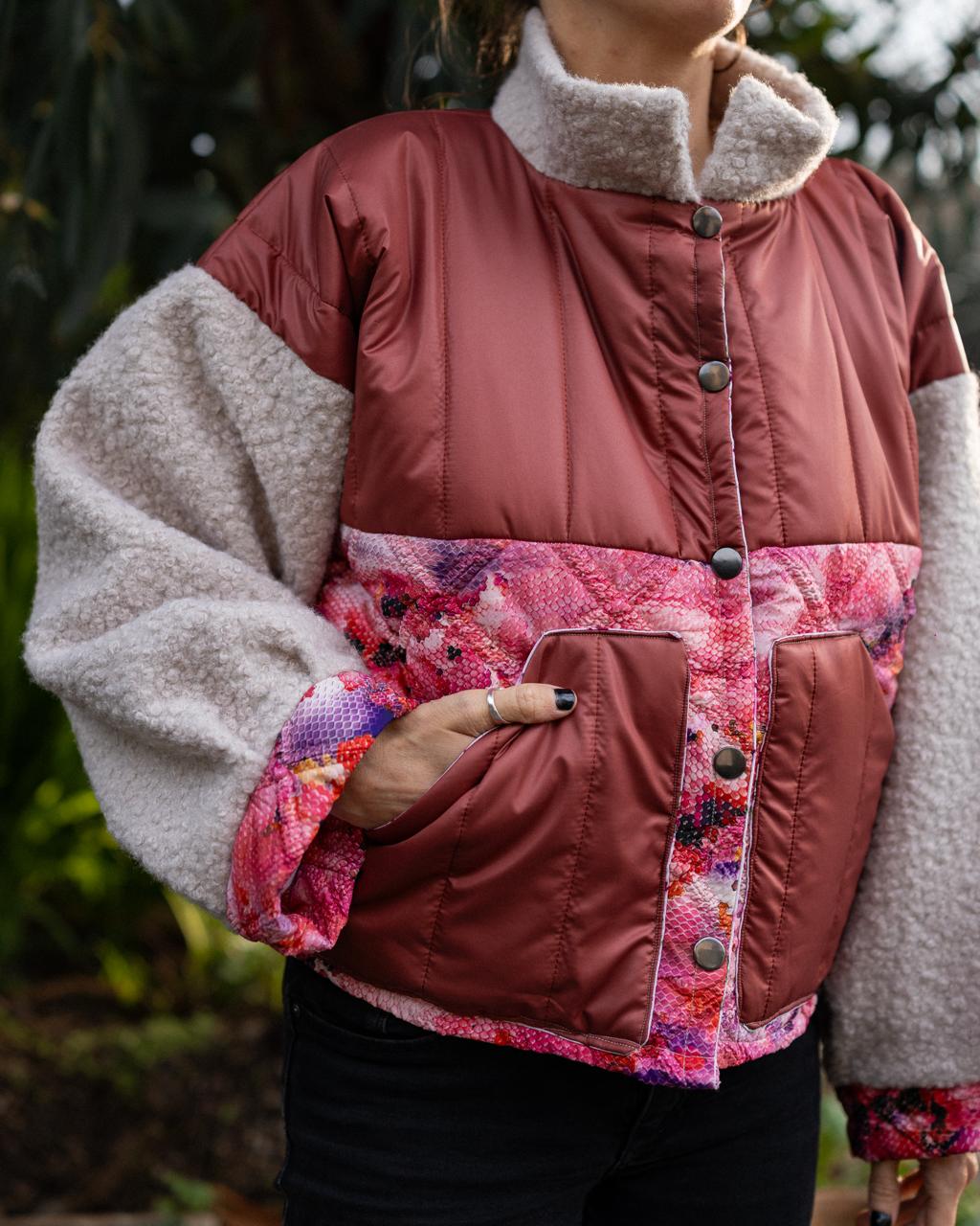 VESTE BLOUSON MATELASSÉE IMPRIMÉ SNAKE
